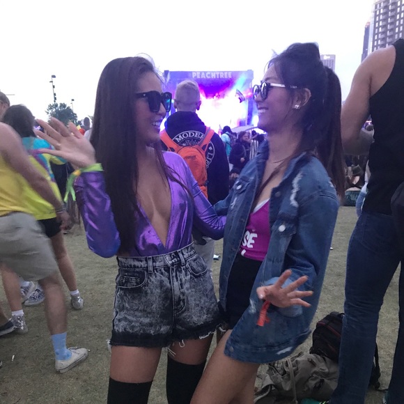 Meet your Posher, Jin - Picture 1 of 1